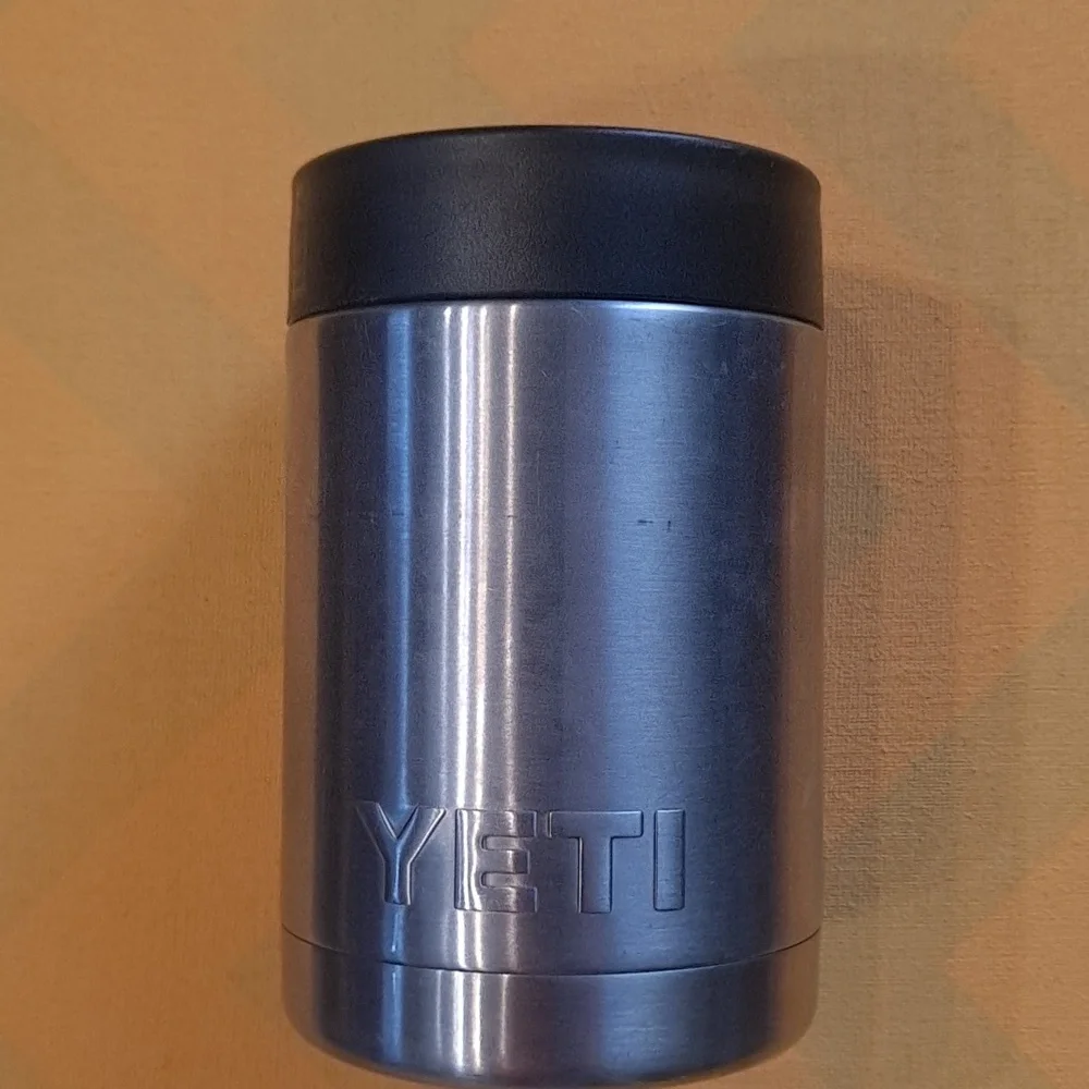Yeti Rambler Colster - Picture 1 of 6
